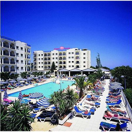 Crown Resorts Elamaris Protaras Facilidades foto